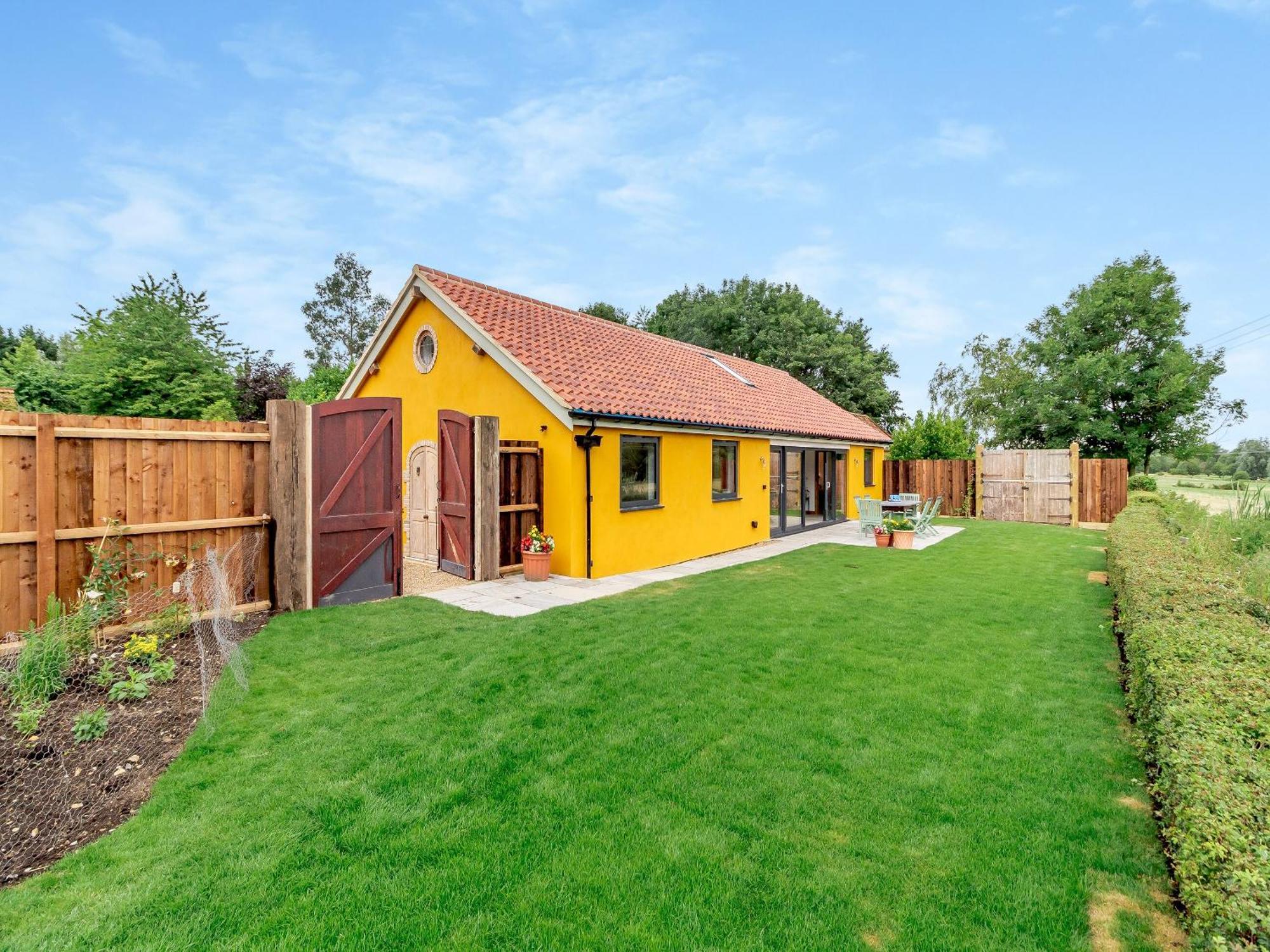 Villa Loch Farm Stables Watton Exterior foto
